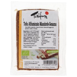 Tofu Affumicato con Mandorle e Sesamo