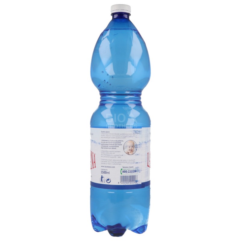 Acqua naturale in bottiglia pet Lauretana