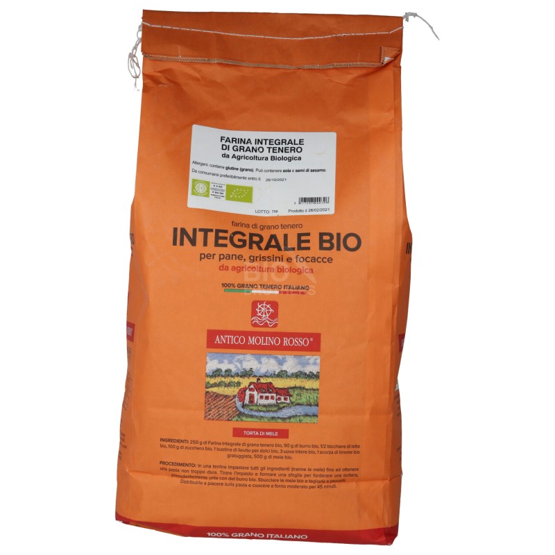 Farina integrale di grano tenero macinata a pietra