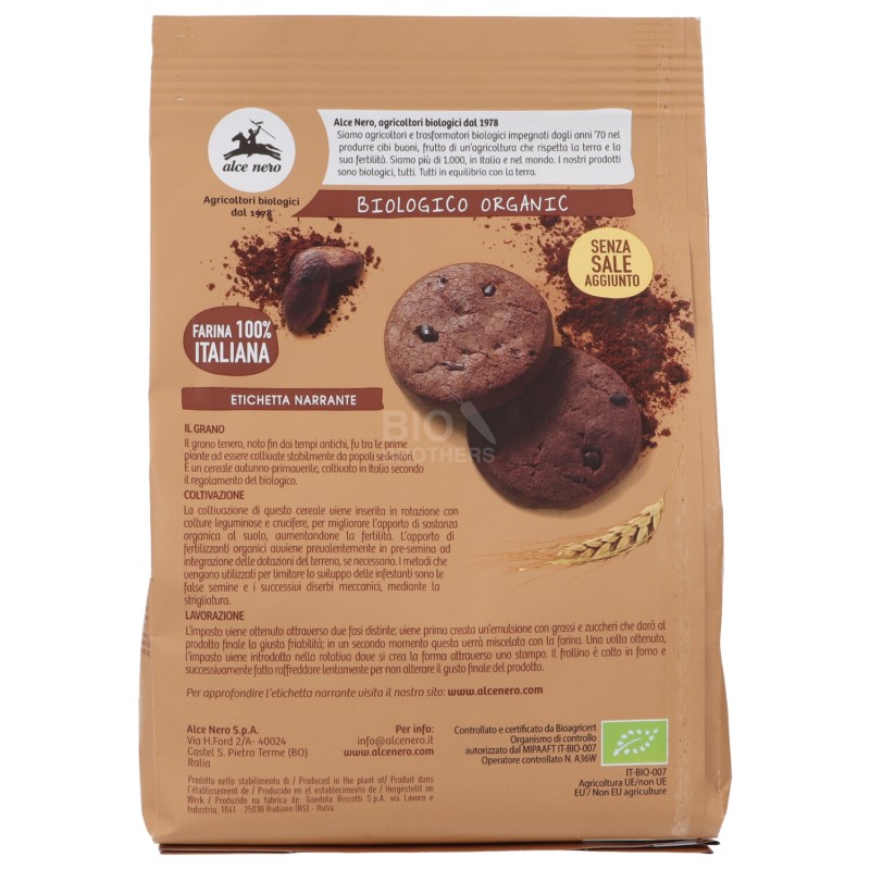 Frollini al cacao con fave di cioccolato