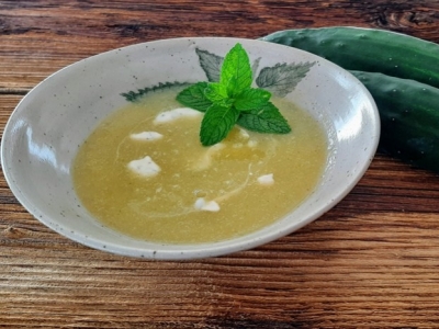 Zuppa fredda estiva cetrioli e menta