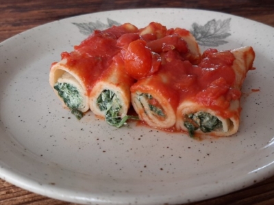 Cannelloni con Ricotta e Spinaci